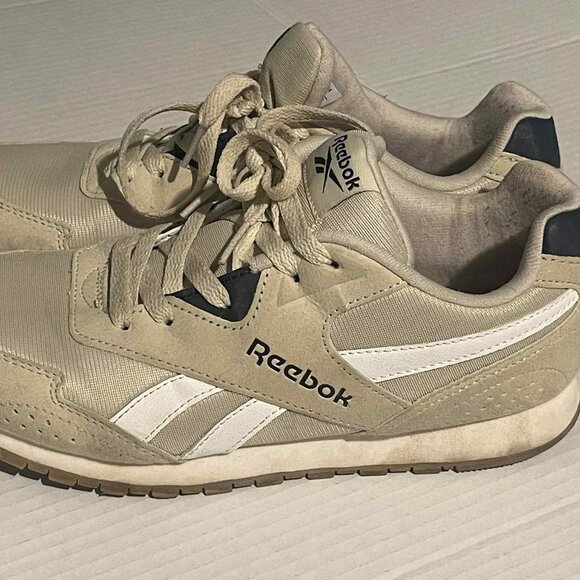REEBOK TAN/WHITE/BLUE LINING YOUTH SIZE 6 (FITS A WOMEN SIZE 7.5) - Picture 3 of 7